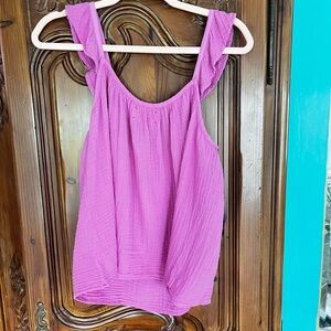 Xirena Top. Brand New. Size Large